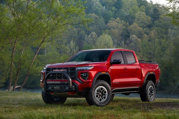 2023 GMC Canyon III Crew Cab - Photo 1