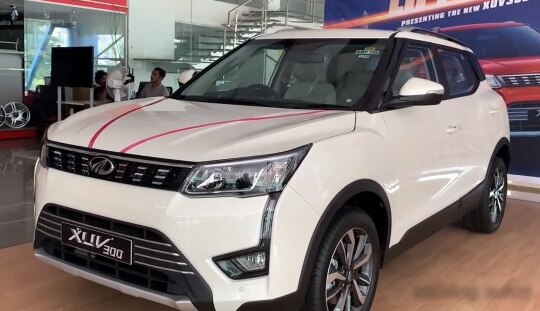 2019 Mahindra XUV300 - Photo 1
