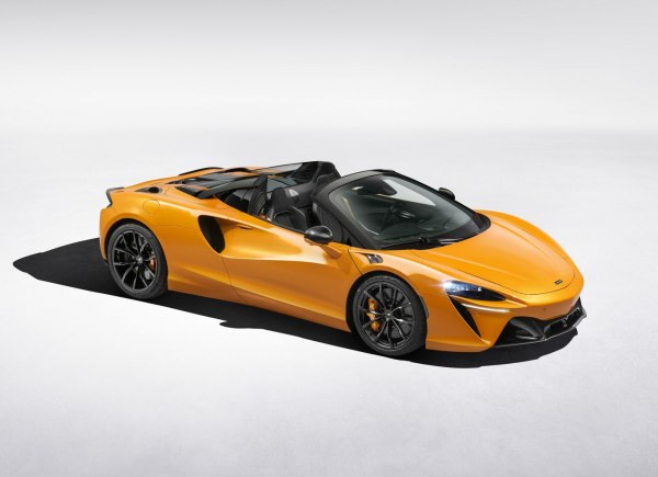 2024 McLaren Artura Spider - Photo 1