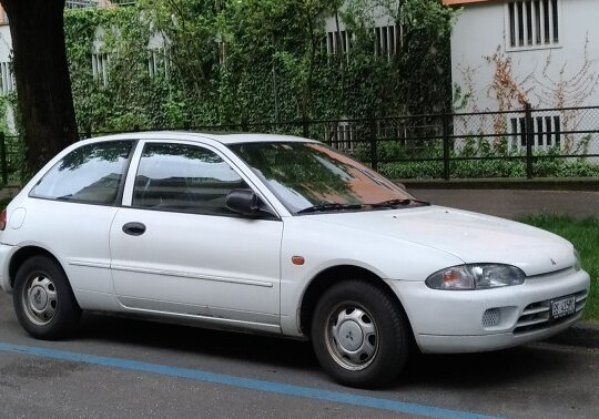 1992 Mitsubishi Colt IV (CAO) - Photo 1