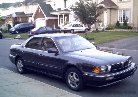 1990 Mitsubishi Diamante I - Photo 1