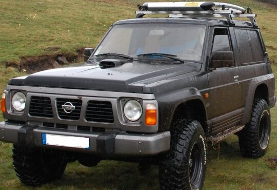 1987 Nissan Patrol IV 3-door (Y60) - Photo 1