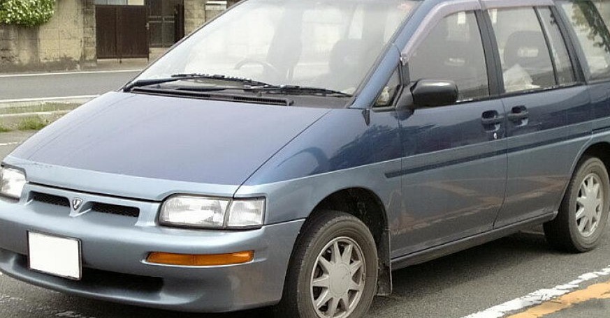 1988 Nissan Prairie (M11) - Photo 1