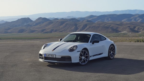 2024 Porsche 911 (992, facelift 2024) - Photo 1