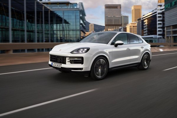 2023 Porsche Cayenne III (facelift 2023) Coupe - Photo 1
