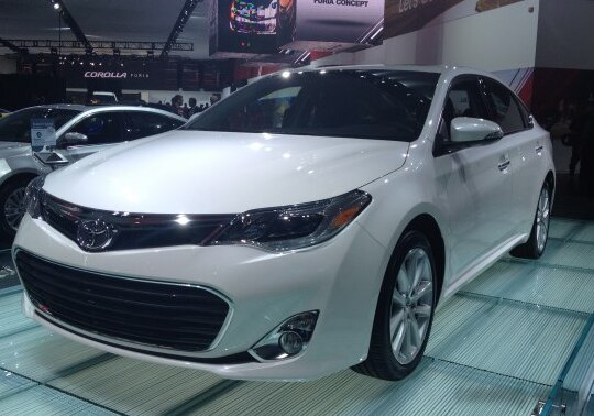 2013 Toyota Avalon IV - Photo 1