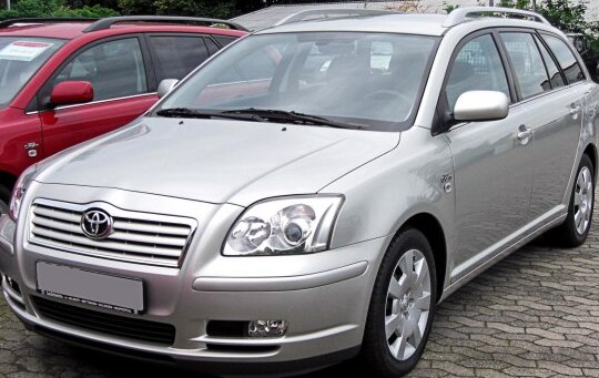 2003 Toyota Avensis II Wagon - Photo 1