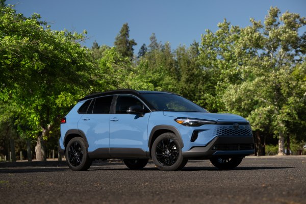 2024 Toyota Corolla Cross (facelift 2024) - Photo 1