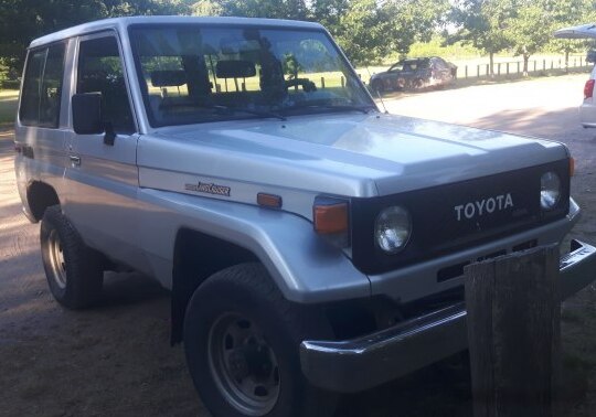1990 Toyota Land Cruiser (J77) - Photo 1