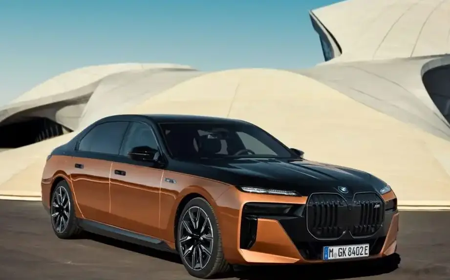 2023 BMW i7 (G70) M70 105.7 kWh (660 Hp) xDrive