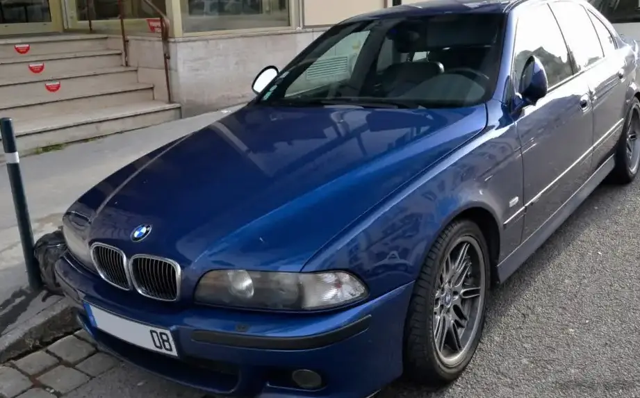 1998-2000 BMW M5 (E39) 4.9 V8 (400 Hp)