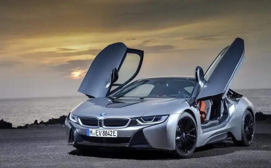 2017-2018 BMW i8 Coupe (I12 LCI) 1.511.6 kWh (374 Hp) xDrive Automatic