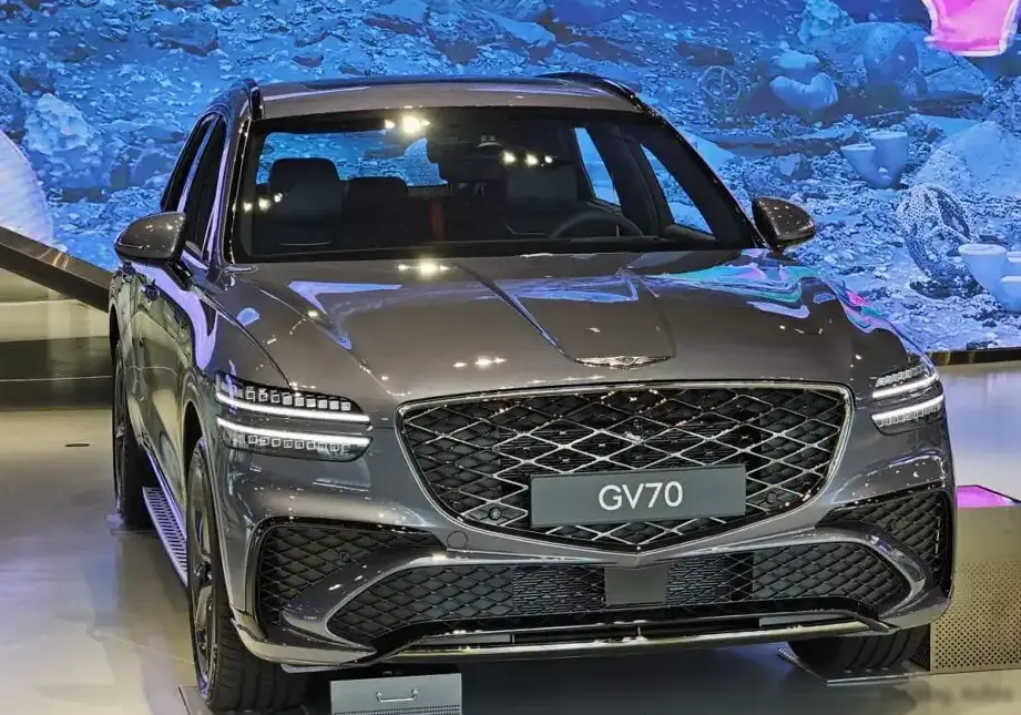 2024 Genesis GV70 (facelift ) 2.5 T-GDi (304 Hp) Automatic