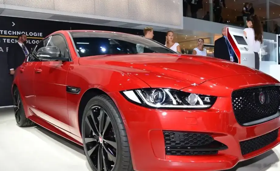 2015-2017 Jaguar XE (X760) 2.0 (200 Hp) Automatic