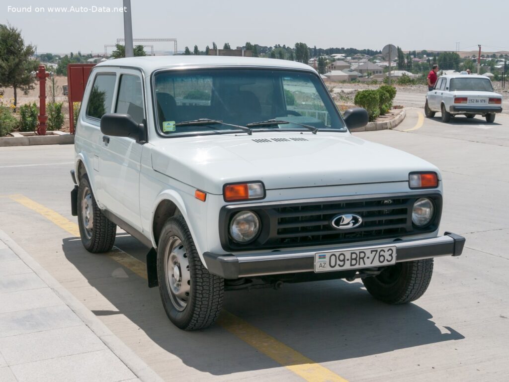 Lada Niva 3-door (facelift ) 1.7i (83 Hp) 4×4