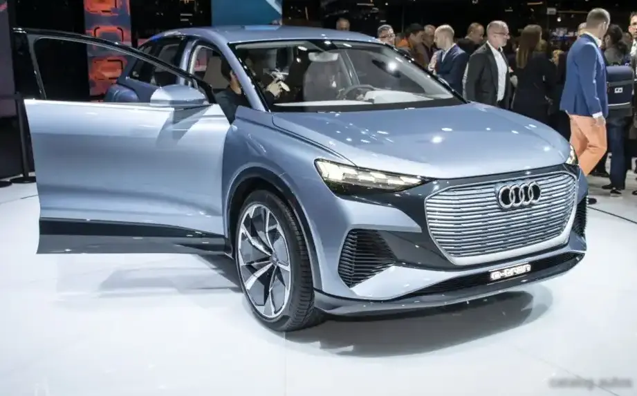 2019-2021 Audi Q4 e-tron Concept 82 kWh (306 Hp) Quattro