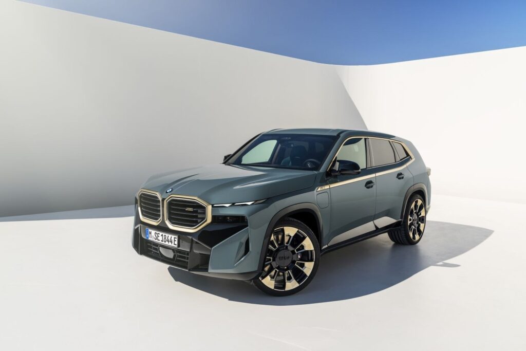 BMW XM (G09) 4.4 V8 (653 Hp) Plug-in Hybrid xDrive Steptronic