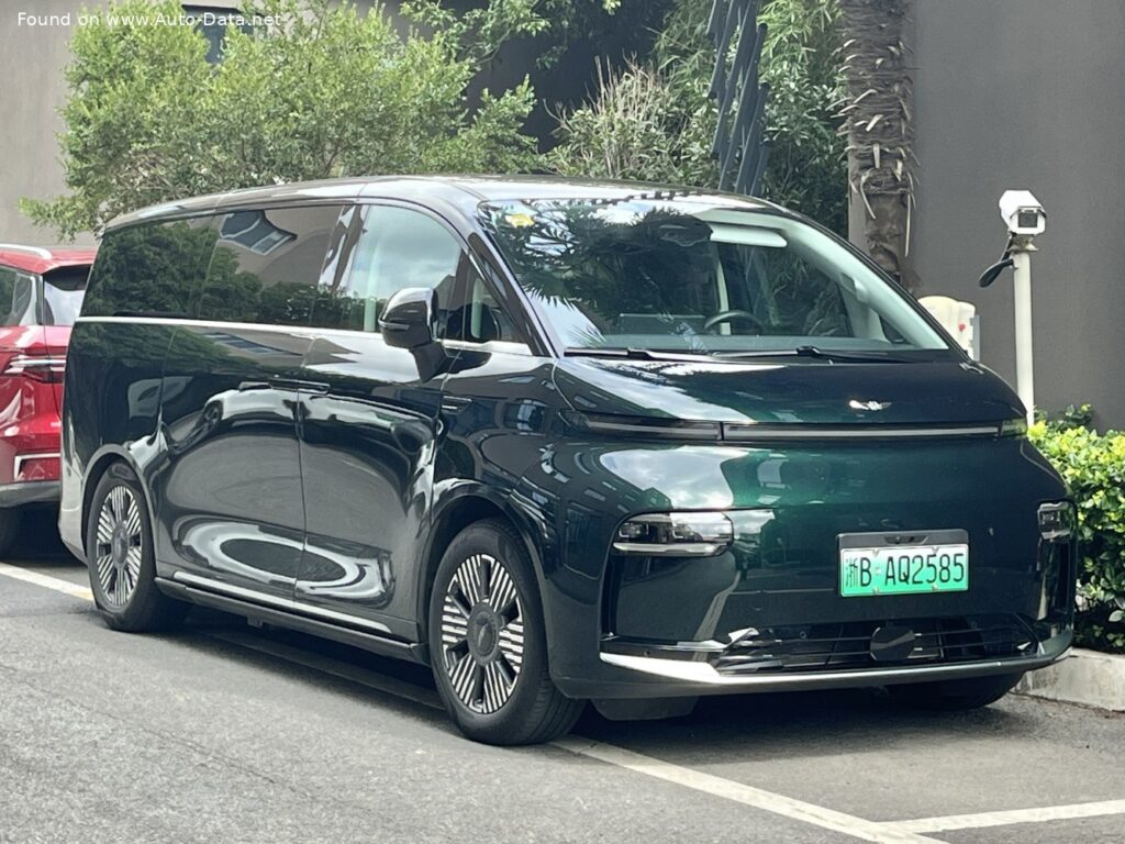 Geely Galaxy Wing L380 100 kWh (272 Hp) Electric