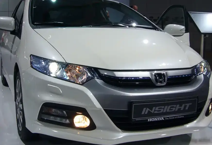 2012-2014 Honda Insight II (facelift ) 1.3 (98 Hp) Hybrid CVT