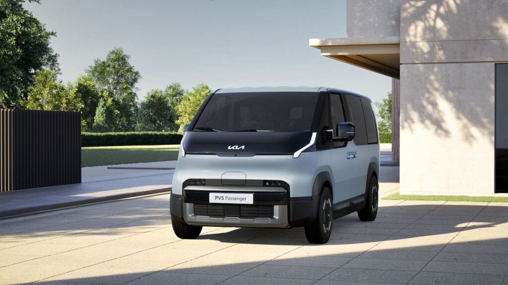 Kia PV5 Passenger 51.5 kWh (122 Hp) Standard Range