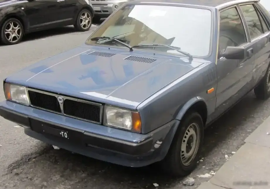 1982-1986 Lancia Delta I (831 facelift ) 1300 1.3 (78 Hp)