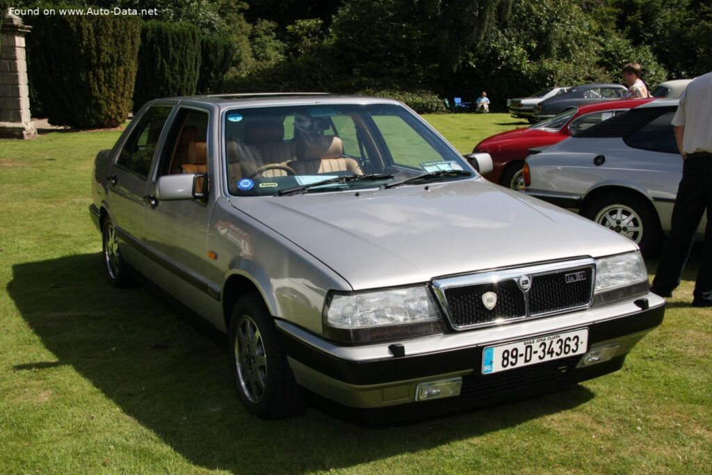 Lancia Thema (834)  16V (152 Hp)