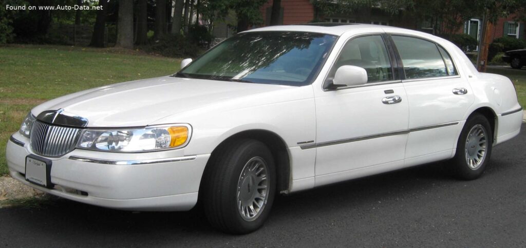 Lincoln Town Car III (FN145) 4.6 V8 (208 Hp)