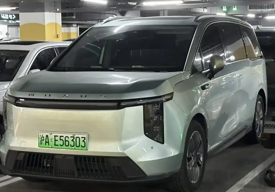 2023 Maxus Mifa 7 77 kWh (245 Hp) Electric