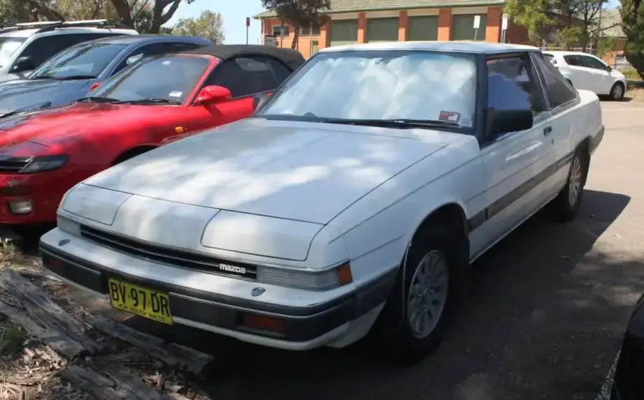 1984-1987 Mazda 929 II Coupe (HB) 2.0 (101 Hp)