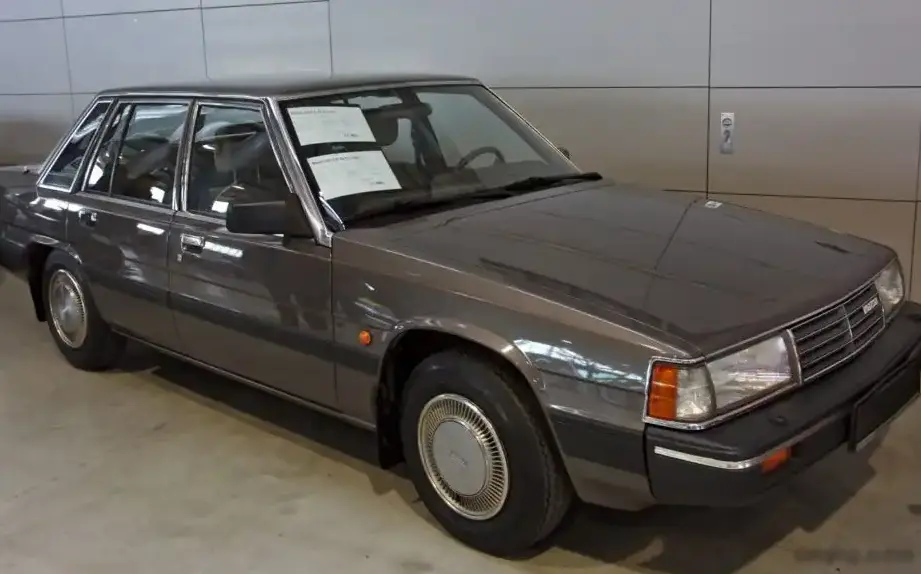 1984-1987 Mazda 929 II (HB) 2.0 (101 Hp)