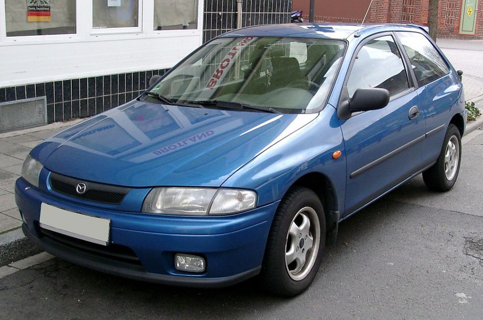 Mazda Protege Hatchback 1.3 i (85 Hp)