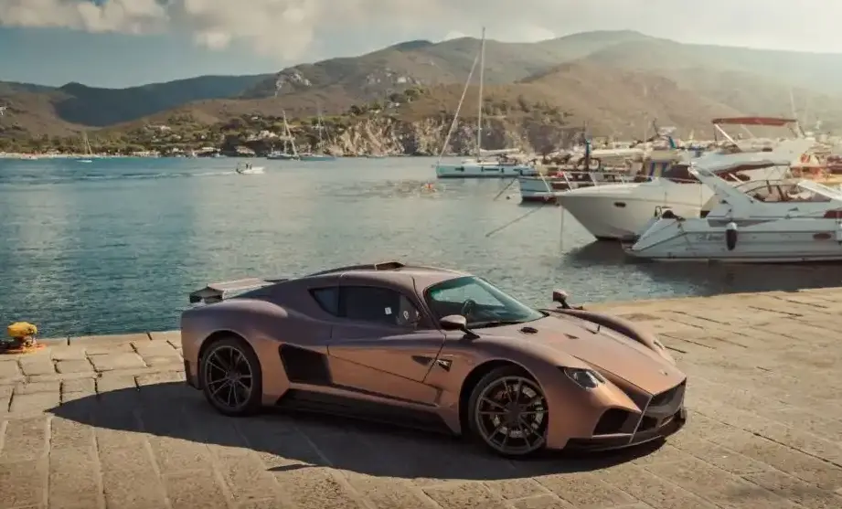 2021 Mazzanti Evantra Pura 6.2 V8 (761 Hp)