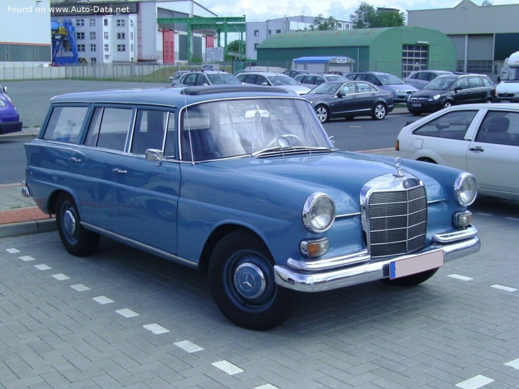 Mercedes-Benz Fintail Universal (W110) 190 Dc (55 Hp) Automatic