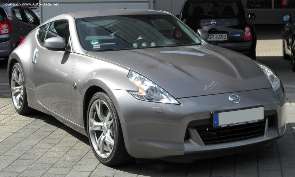 Nissan 370Z 3.7 (328 Hp)