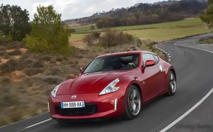 2012-2017 Nissan 370Z Coupe (facelift ) 3.7 V6 (328 Hp)