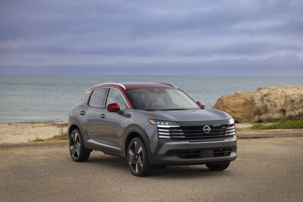 Nissan Kicks (P16 USA) 2.0 (141 Hp) AWD Xtronic