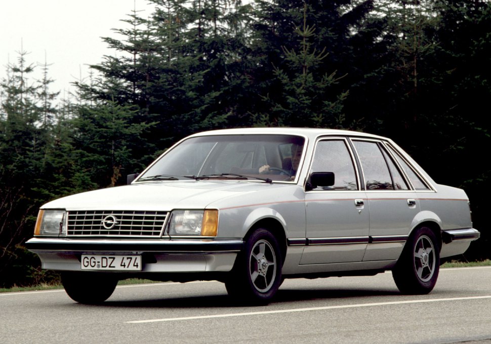 Opel Senator A 2.5 (115 Hp)