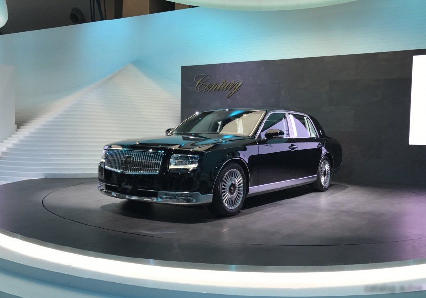 Toyota Century III (UWG60) 5.0 V8 (431 Hp) Hybrid e-CVT