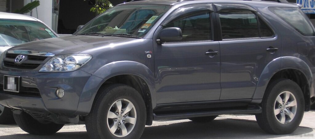 Toyota Fortuner I 2.7 G (118 Hp)