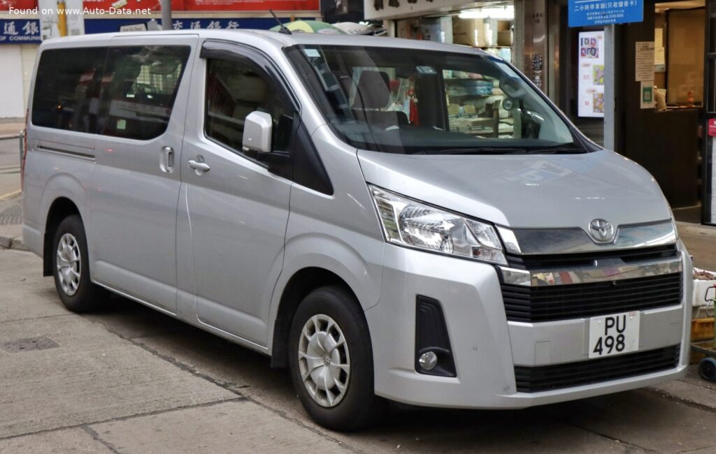Toyota HiAce VI (H300) Commuter L1H1 2.8 D-4D (177 Hp)