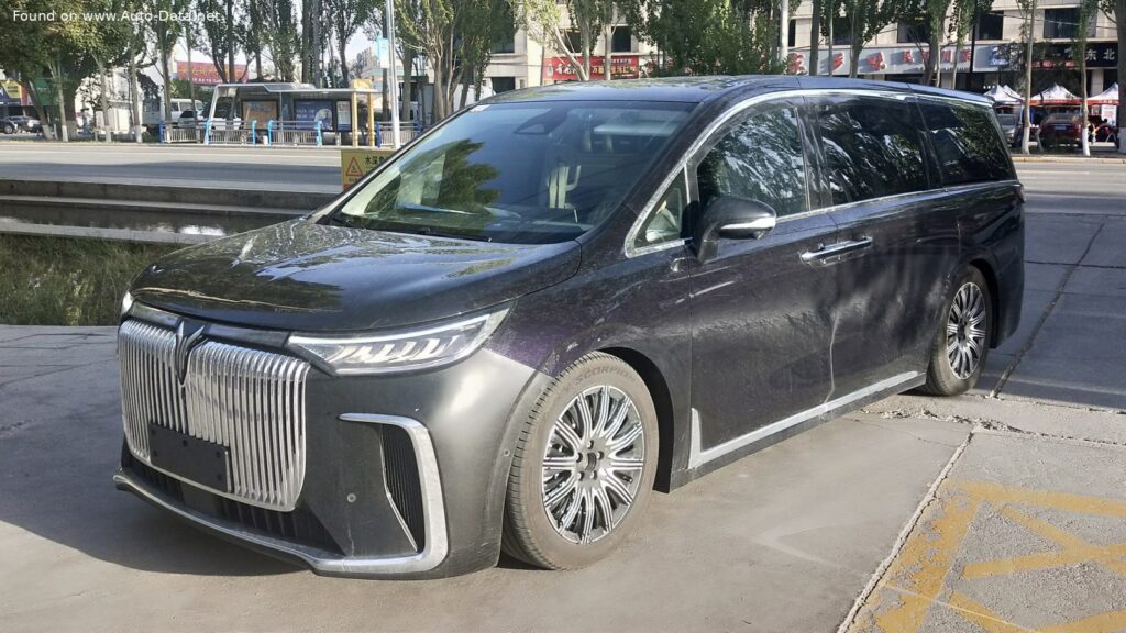 Voyah Dreamer (facelift ) 1.5T (571 Hp) Plug-in Hybrid 4WD