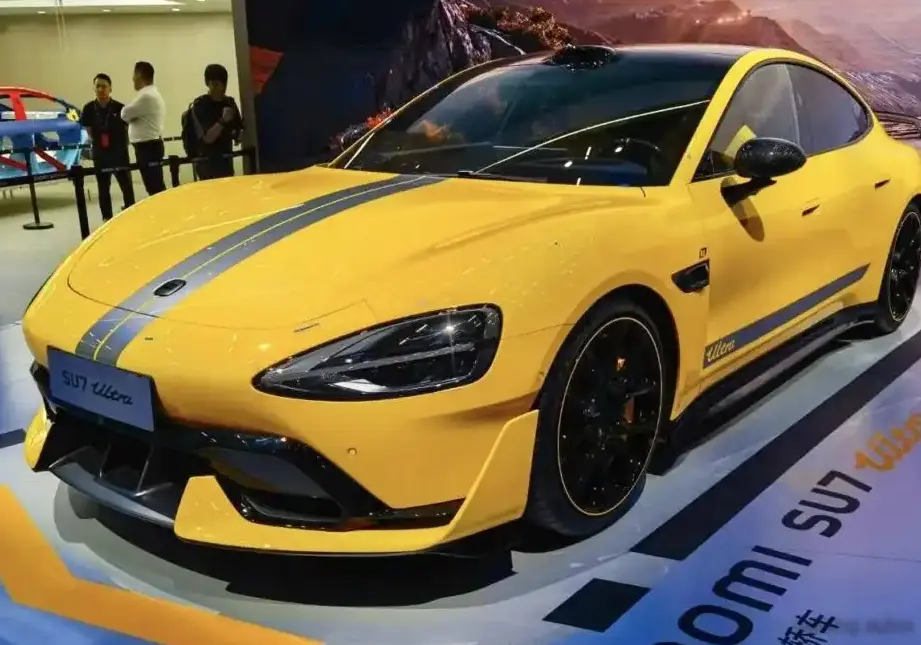 2025 Xiaomi SU7 Ultra 93.7 kWh (1548 Hp) Tri Motor AWD