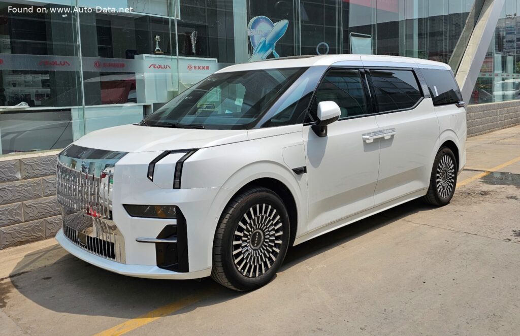 Zeekr 009 116 kWh (544 Hp) Dual Motor AWD Electric