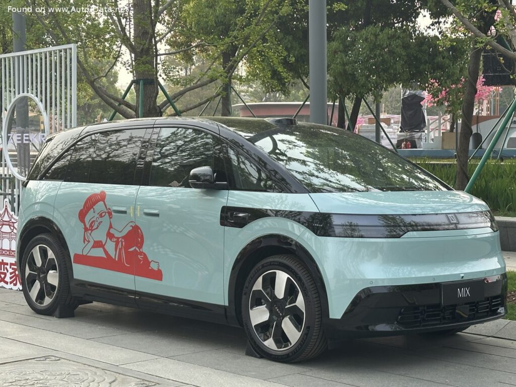 Zeekr Mix 76 kWh (422 Hp) Electric