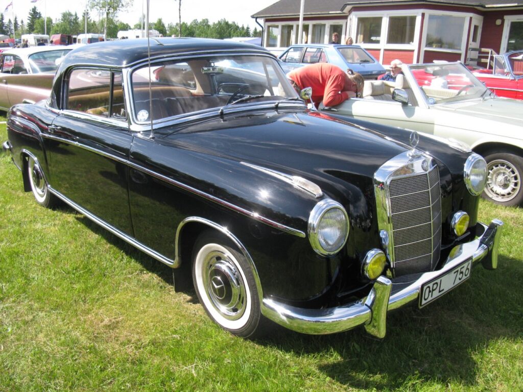 Mercedes-Benz W180 II Coupe 220 S (100 Hp)